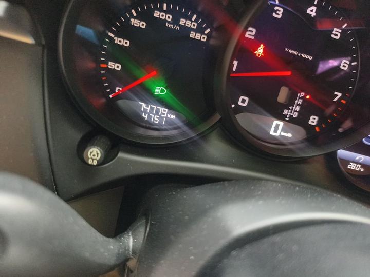 2017 Macan 2.0T photo 2