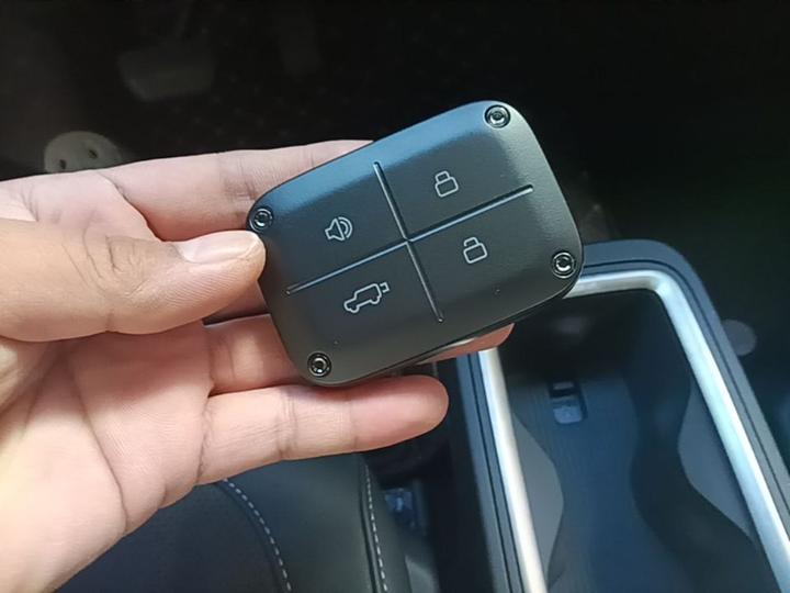 iCAR-Class V23 2026 V23S 501 AWD Performance photo 8