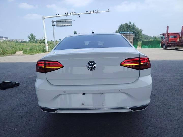 Lamando 2019 230TSI DSG China VI photo 3