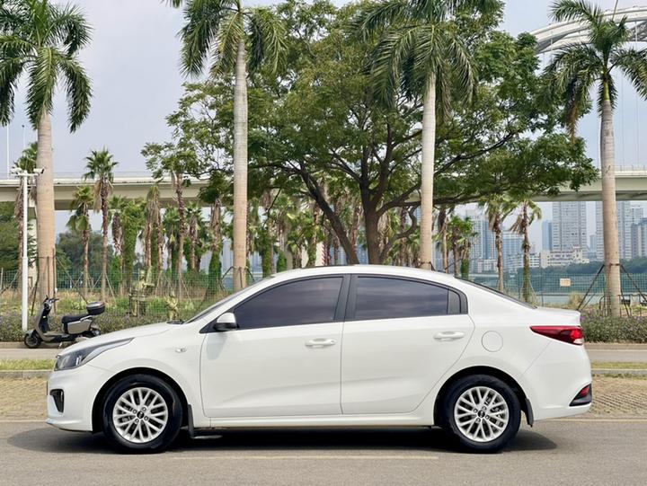 K2 2017 Sedan 1.4L AT GLS photo 3