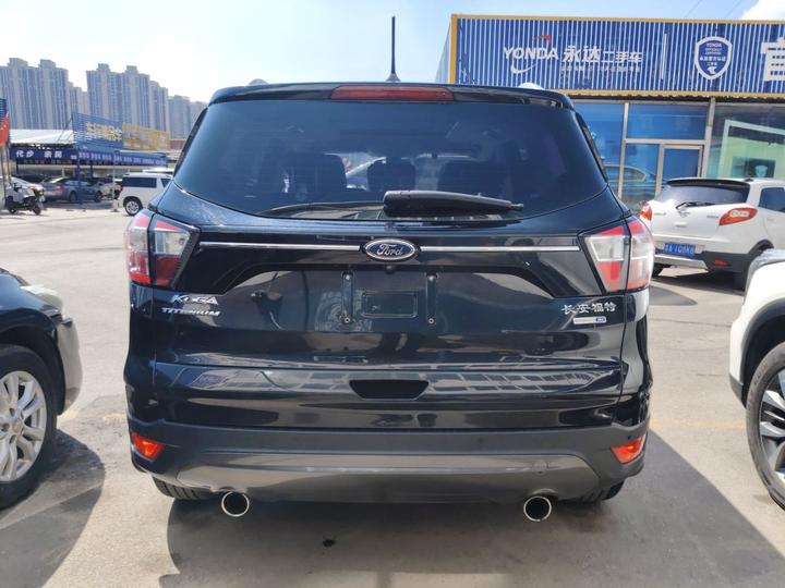 Kuga 2019 EcoBoost 180 RWD China V photo 3