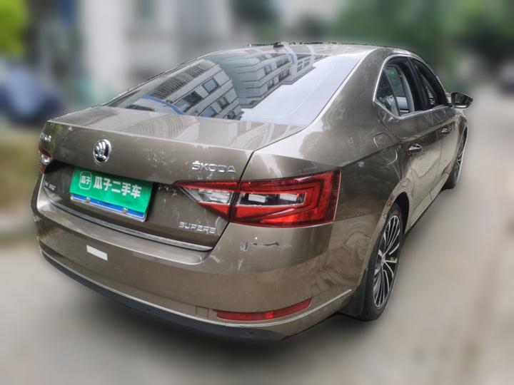 Superb 2016 TSI330 DSG photo 4