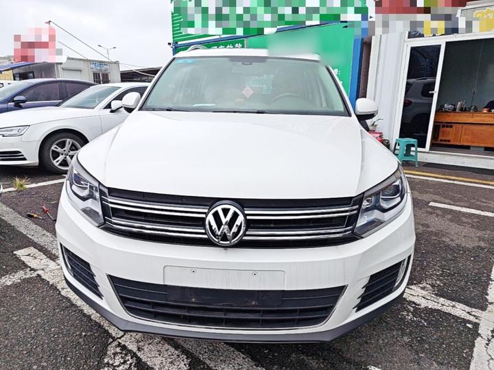 Tiguan 2015 1.8TSI AT RWD Luxury photo 2