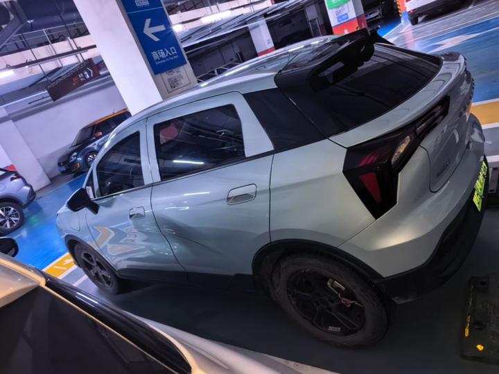 E Firefly 2023 401KM 5-Seater photo 3