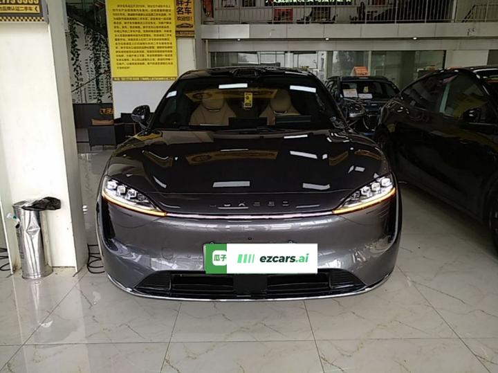 HIMA Luxeed R7 2025 EREV 331km Ultra photo 2