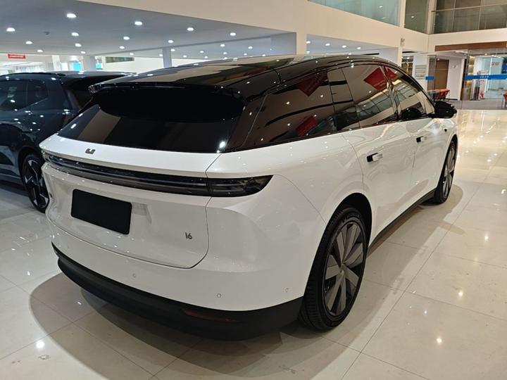Li Auto i6 2025 AWD Standard photo 6