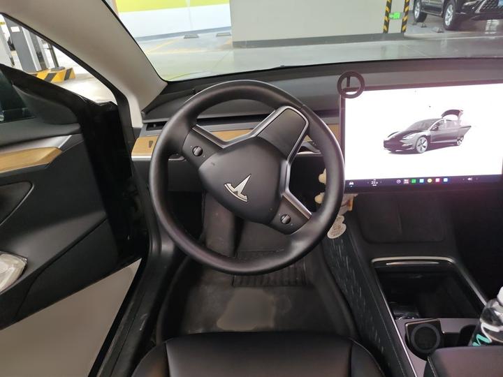 Model 3 2022 RWD photo 3