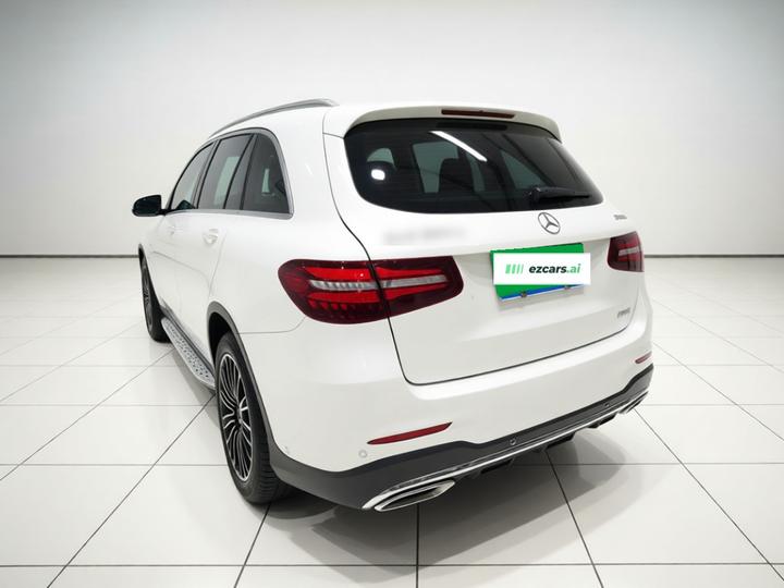 GLC 2019 GLC 260 L 4MATIC Dynamic photo 4