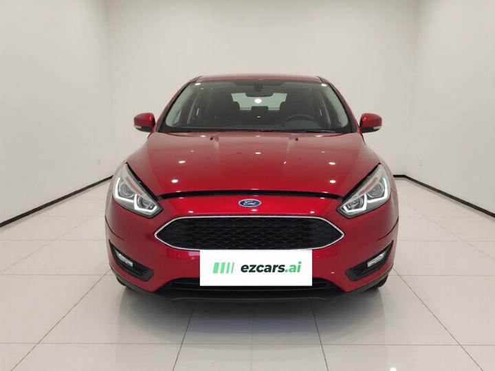 Focus 2015 Hatchback 1.6L AT Comfort photo 2