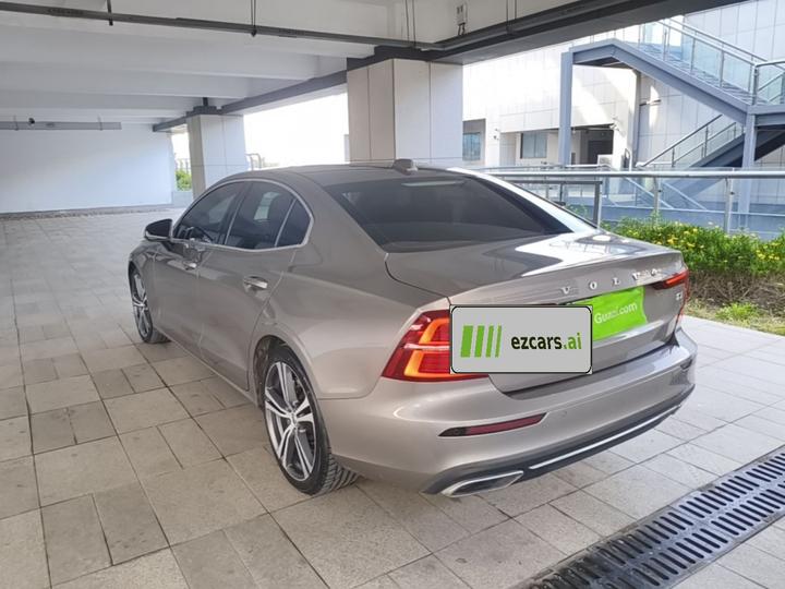 S60 2021 T4 Luxury photo 4