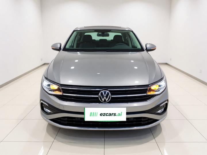 Bora 2023 200TSI DSG photo 2