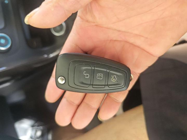 Focus 2018 Hatchback Classic 1.6L AT Fashion photo 8