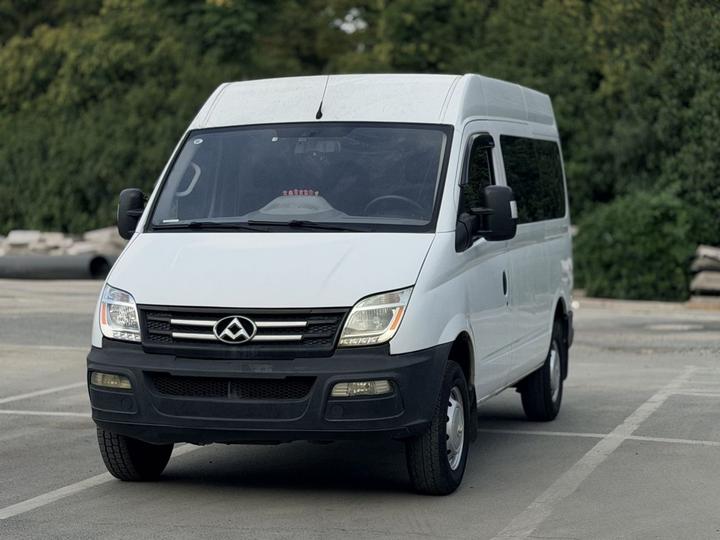 MAXUS V80 2019 2.5T Classic 6 MT Facelift Short Wheelbase 5/6-Seater