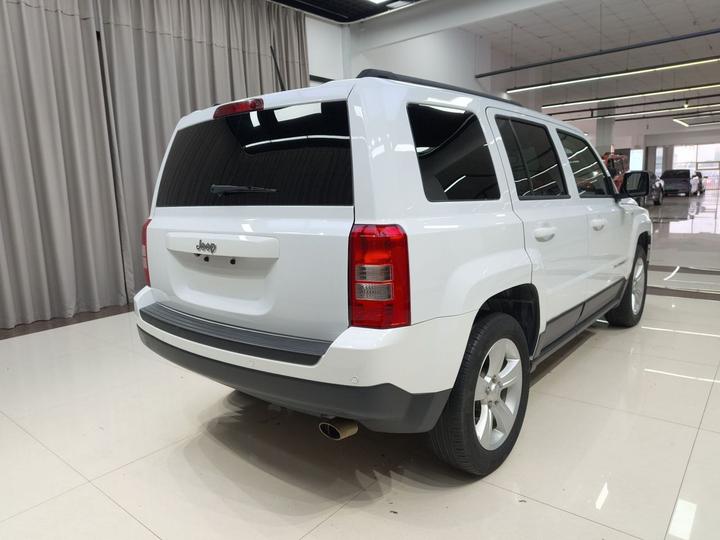 2014 2.4L Sport photo 4