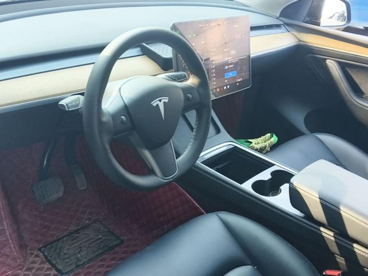 Model Y 2022 Facelift RWD photo 5