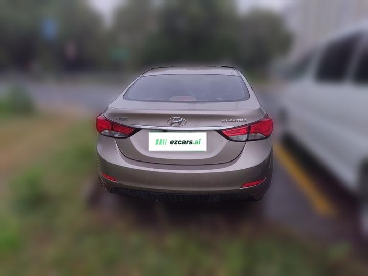 Elantra 2016 1.6L AT Smart photo 5