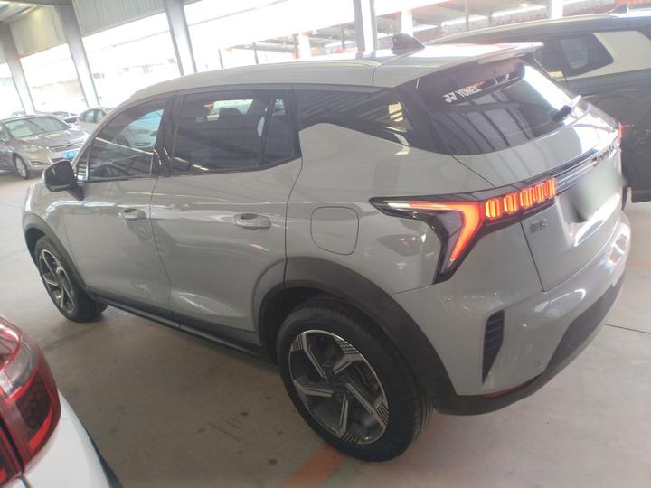 06 EM-P 2022 PHEV 84KM Range Pro photo 3