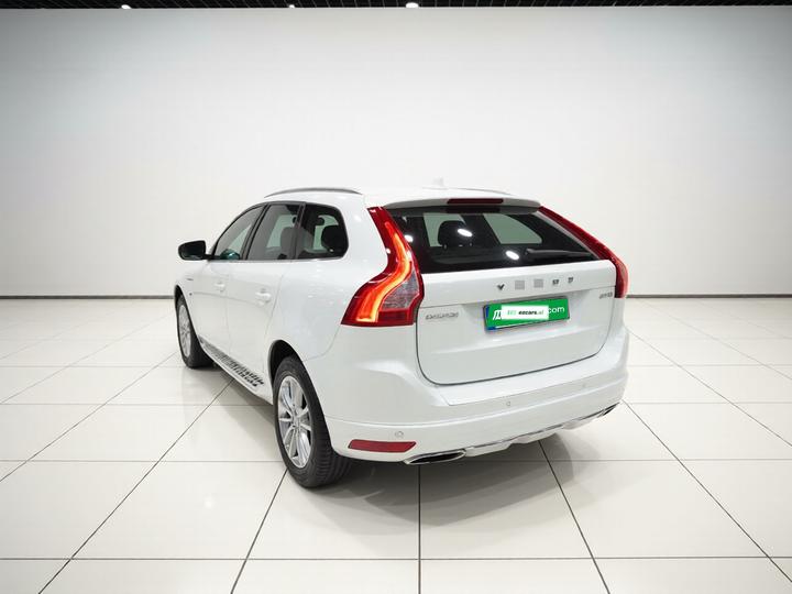 XC60 2016 T5 photo 4