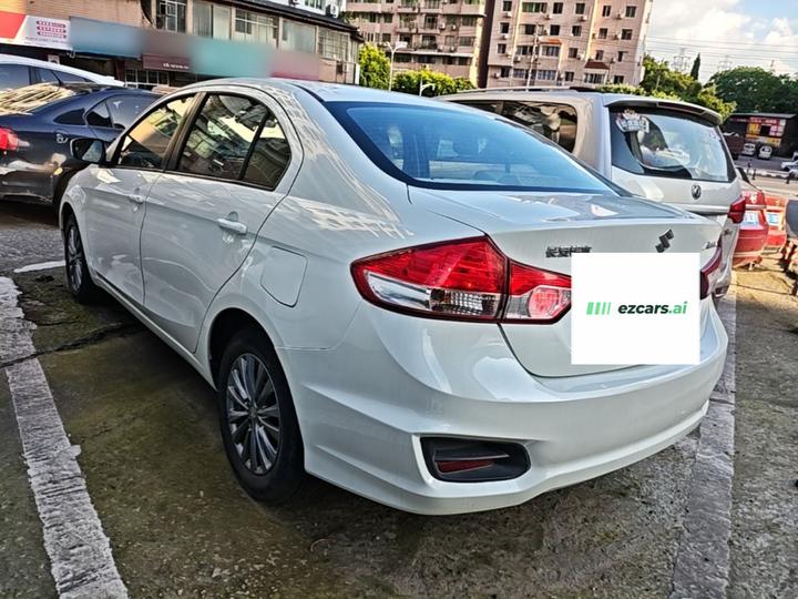 2015 1.6L MT photo 4