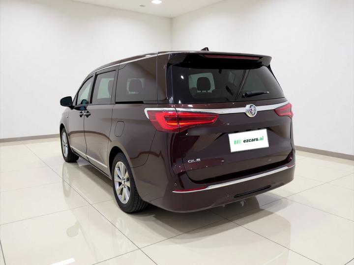 GL8 2020 Avenir 6-Seater photo 4
