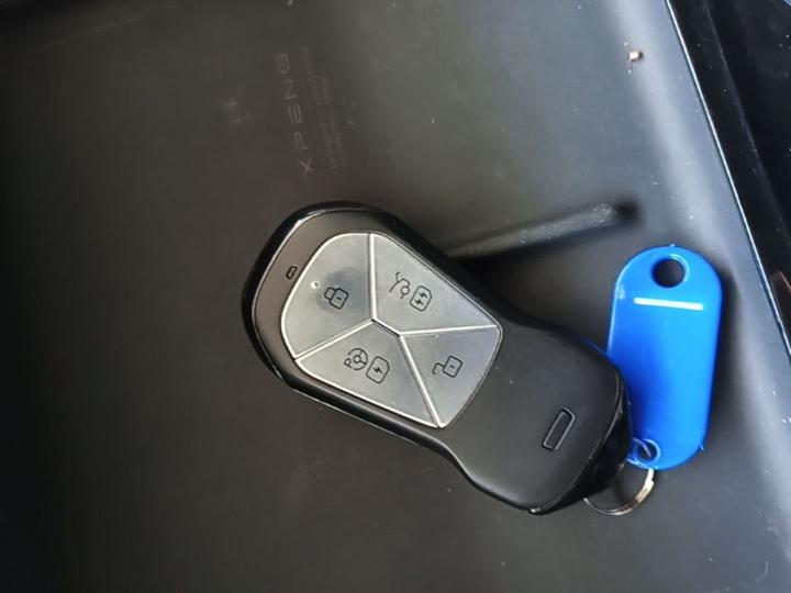 P7 2023 P7i 702 Pro photo 8