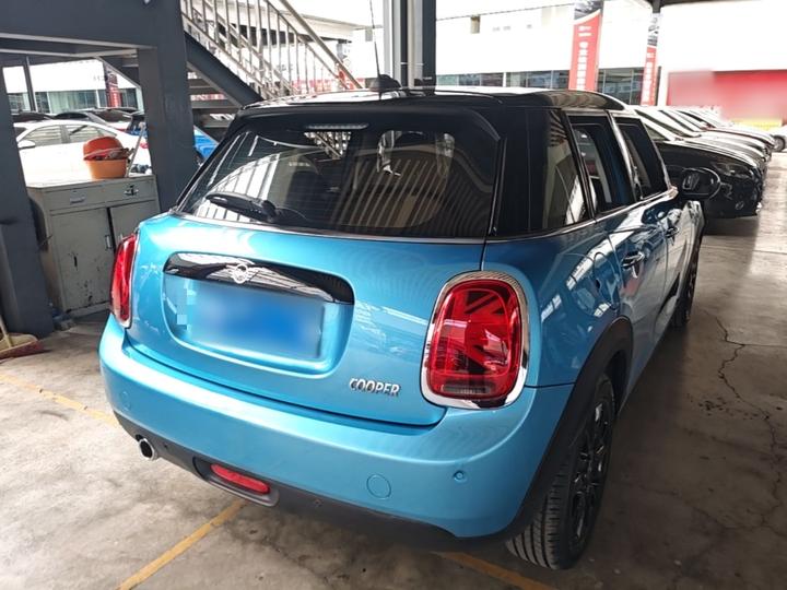 2018 1.5T COOPER Classic 5-Door photo 4