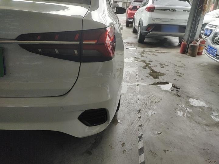 i5 2021 1.5L CVT Platinum photo 7