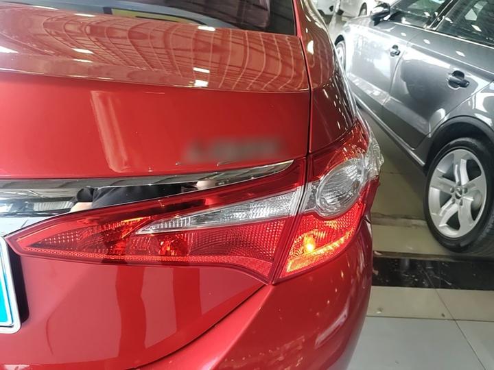 Levin 2016 1.6G CVT Elite photo 7