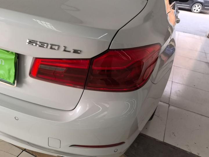 5 Series EV 2020 Upgraded 530Le Luxury photo 7
