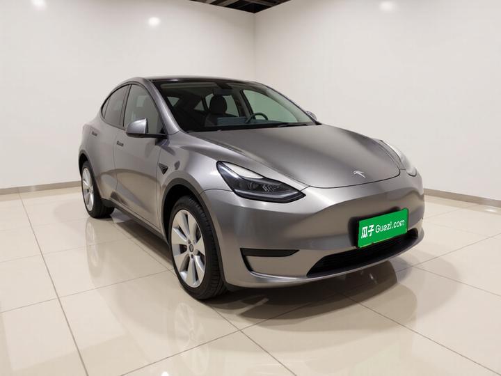 Model Y 2022 Facelift RWD photo 3