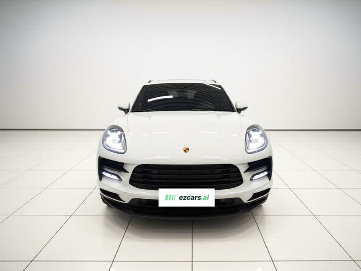 2018 Macan 2.0T photo 2