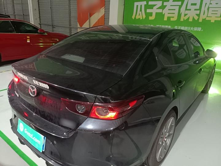 3 Axela 2020 2.0L AT photo 4