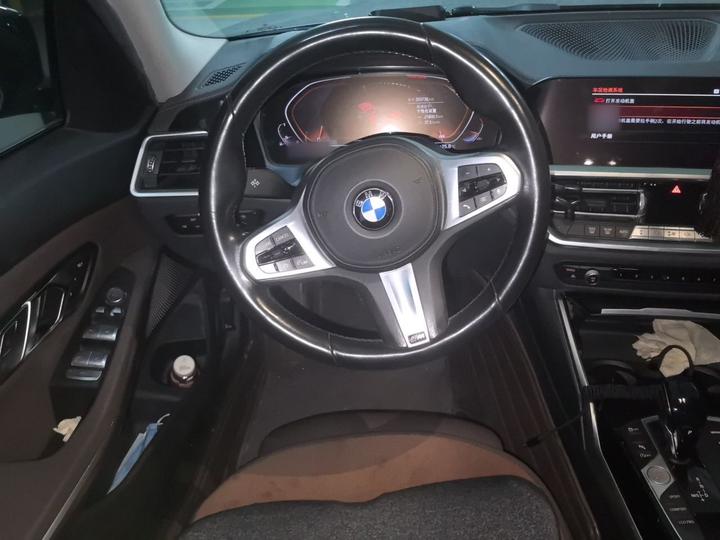 3 Series 2021 320Li M Sport Package photo 3