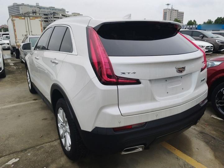 XT4 2018 28T RWD Tech photo 4