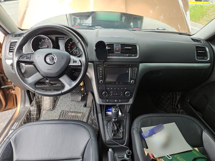 Yeti 2014 1.8TSI DSG photo 5