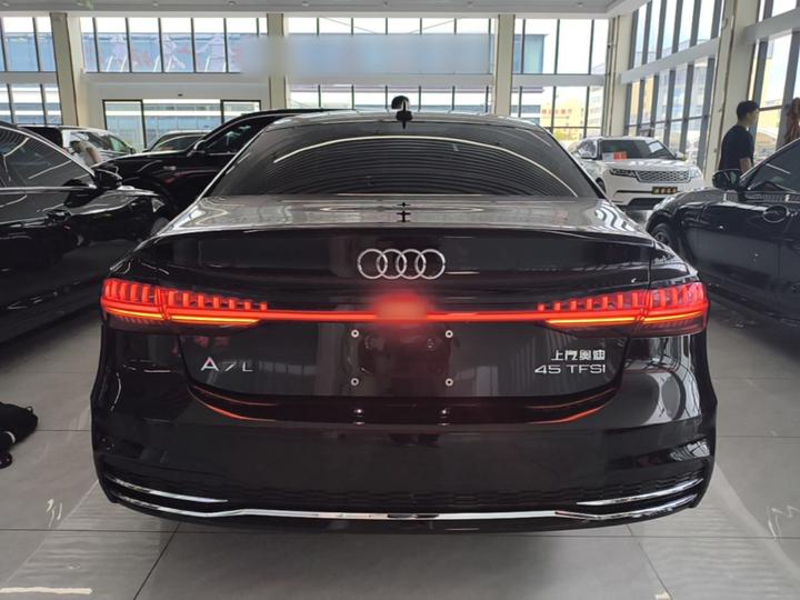 A7L 2024 45 TFSI Luxury photo 3