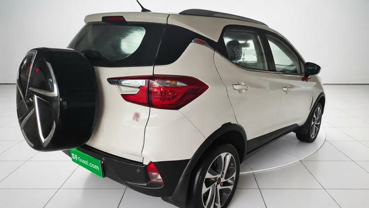 Yuan 2017 1.5L MT photo 6