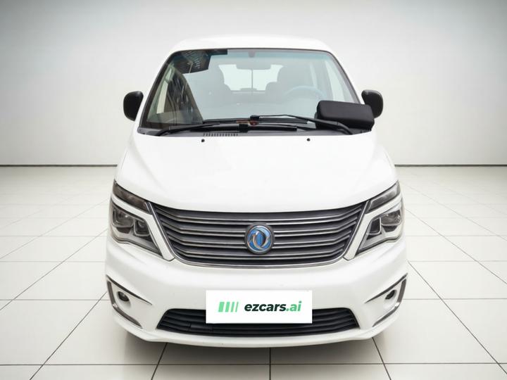 Lingzhi 2018 M5L 1.6L 7-Seater Luxury photo 2