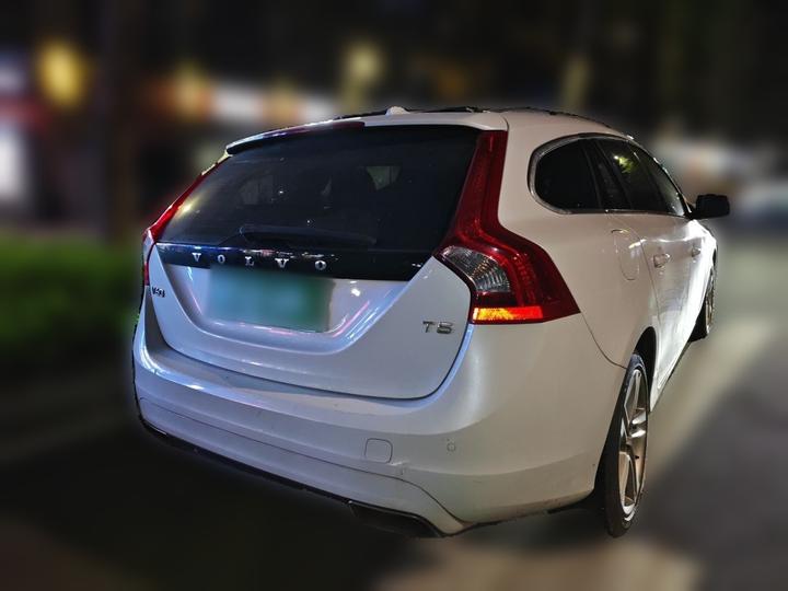 V60 2015 T5 photo 6