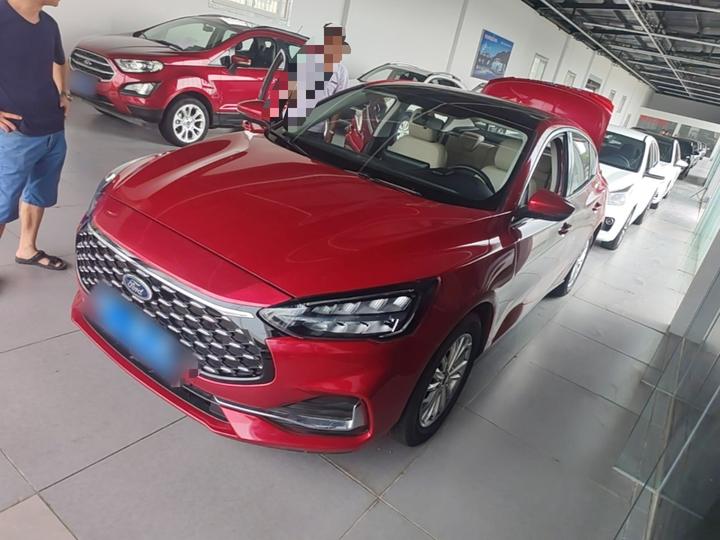 Focus 2021 Sedan EcoBoost 180 AT