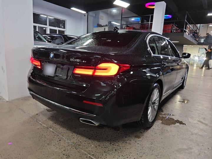 5 Series EV 2021 535Le Luxury photo 6