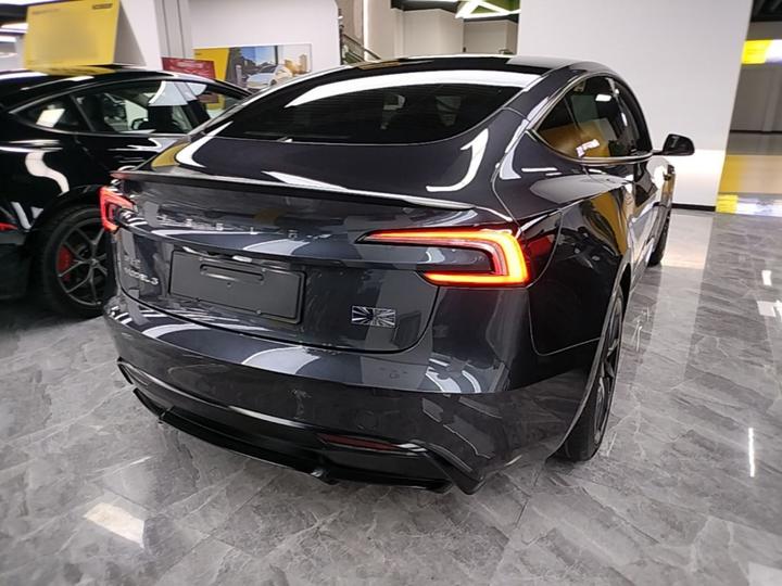 Model 3 2024 Performance AWD photo 5