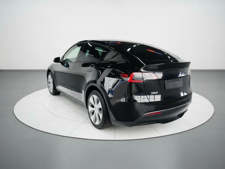 Model Y 2022 Facelift RWD photo 4