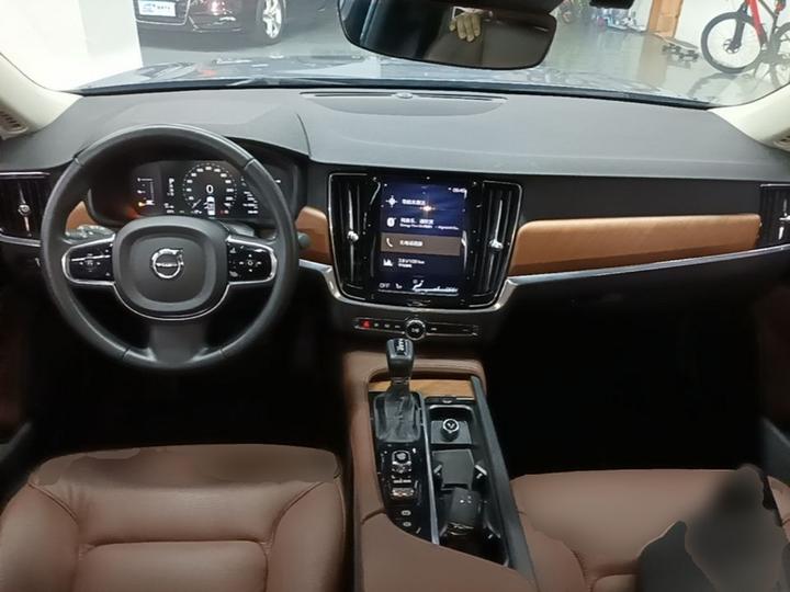 S90 2019 T5 photo 5