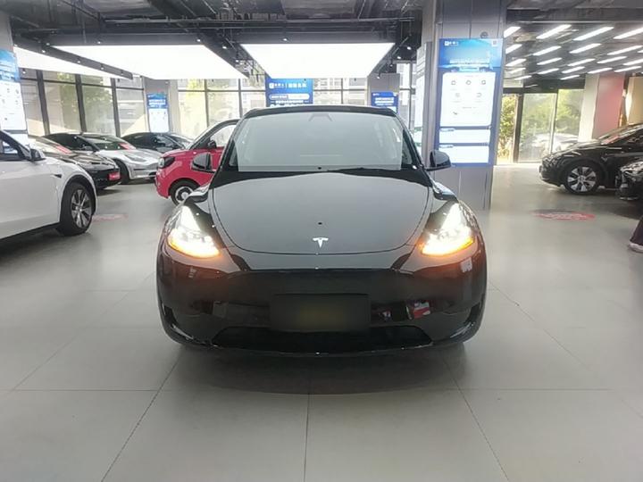 Model Y 2022 Facelift RWD photo 2