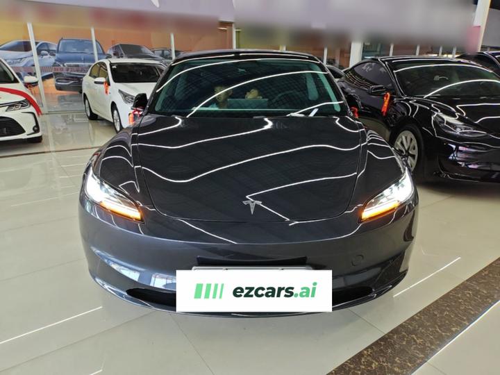 Model 3 2025 RWD photo 2