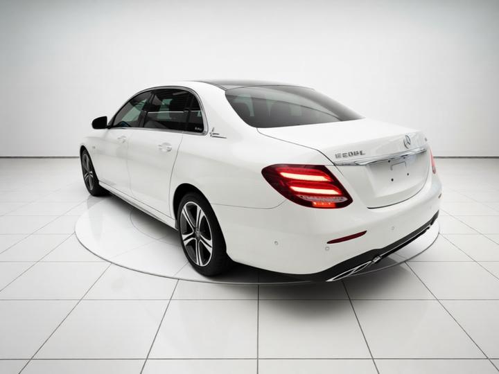 E-Class 2018 Facelift E 200 L Sport photo 4