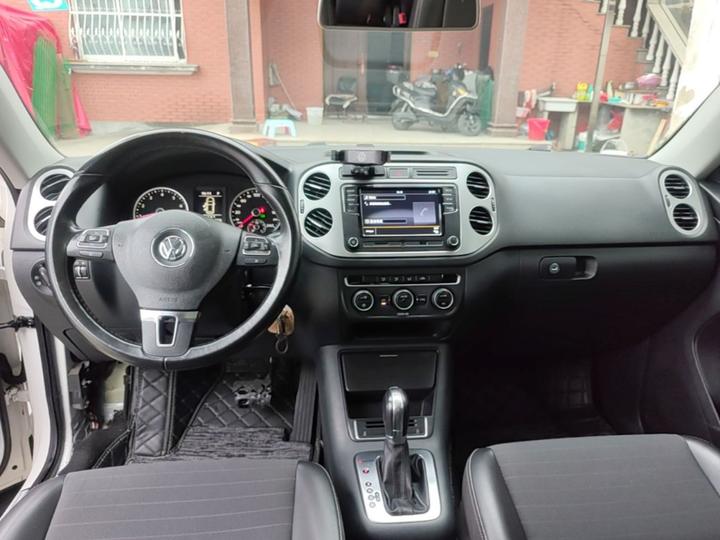 Tiguan 2016 300TSI AT AWD photo 5