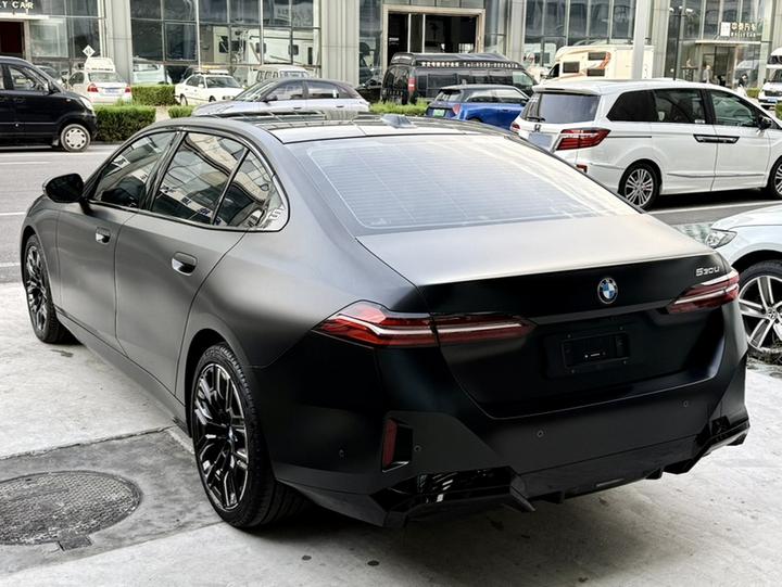 5 Series 2026 530Li photo 2