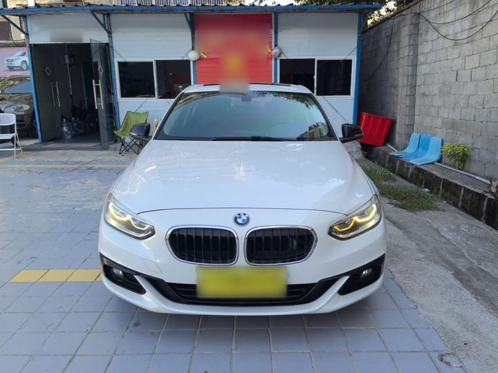 1 Series 2017 118i Sport photo 2